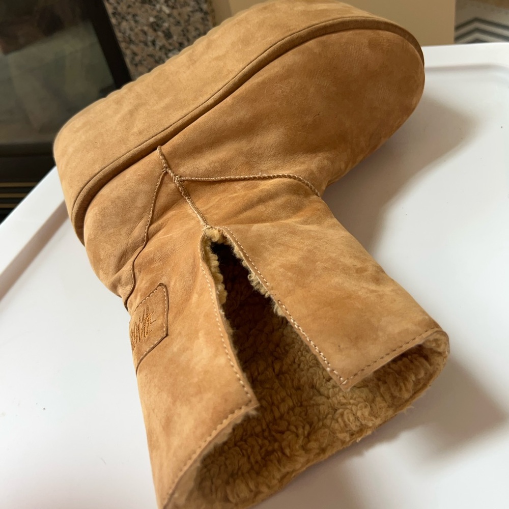 Size 11 Dolls Kill Darker Wavs suede fleece lined platform winter boots - Picture 3 of 6
